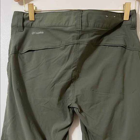 COLUMBIA LESLIE FALLS CONVERTIBLE PANT - WOMEN'S size 8 olive green - Picture 4 of 5
